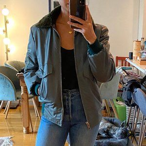 Vintage Army Green Bomber Jacket w Faux Fur Collar